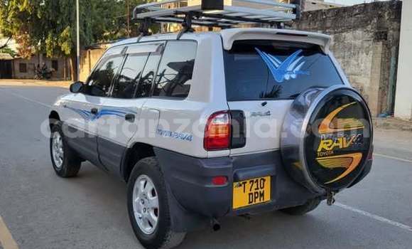 Nunua Ilio tumika Toyota RAV4 Nyingine Gari ndani ya Dar es Salaam nchini Dar es Salaam Nunua Ilio tumika Toyota RAV4 Nyingine Gari ndani ya Dar es Salaam nchini Dar es Salaam