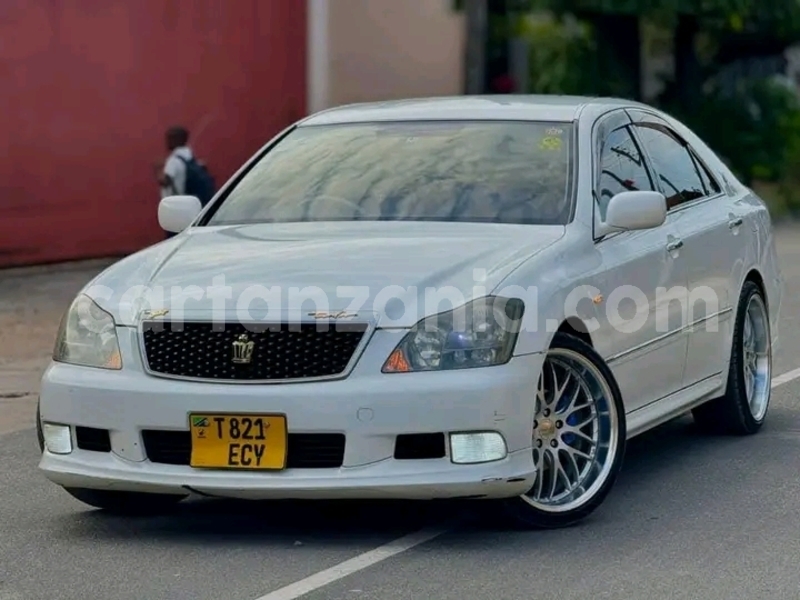 Big with watermark toyota crown simiyu bariadi 30166