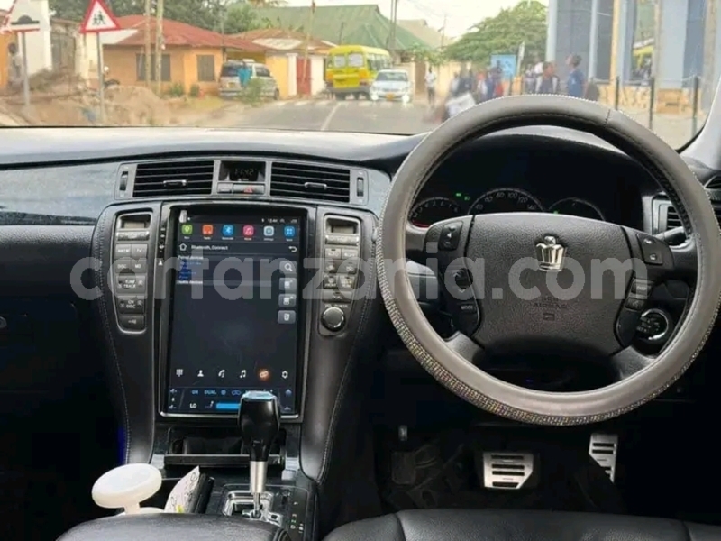 Big with watermark toyota crown simiyu bariadi 30166