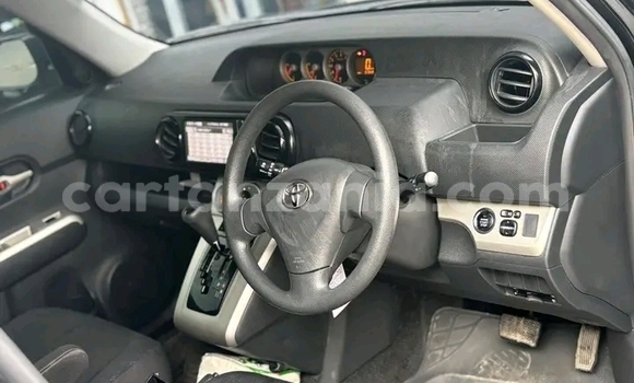 Nunua Ilio tumika Toyota RegiusAce Nyeusi Gari ndani ya Hanang nchini Manyara Nunua Ilio tumika Toyota RegiusAce Nyeusi Gari ndani ya Hanang nchini Manyara