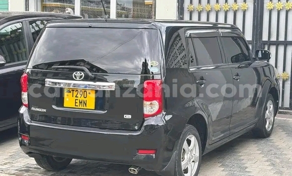 Nunua Ilio tumika Toyota RegiusAce Nyeusi Gari ndani ya Hanang nchini Manyara Nunua Ilio tumika Toyota RegiusAce Nyeusi Gari ndani ya Hanang nchini Manyara