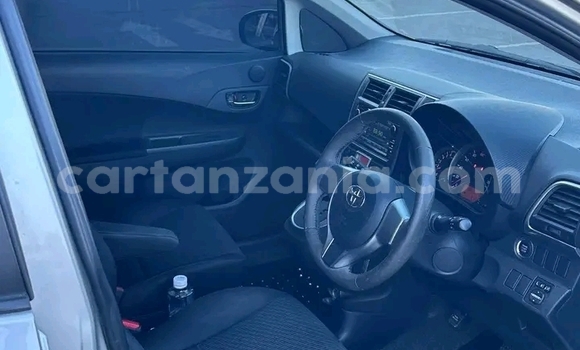 Nunua Ilio tumika Toyota Ractis Nyeupe Gari ndani ya Biharamulo nchini Kagera Nunua Ilio tumika Toyota Ractis Nyeupe Gari ndani ya Biharamulo nchini Kagera