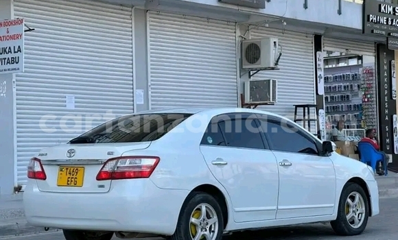 Nunua Ilio tumika Toyota Premio Nyeupe Gari ndani ya Biharamulo nchini Kagera