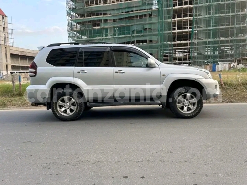 Big with watermark toyota land cruiser prado simiyu bariadi 30175