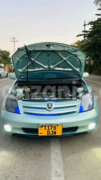 Big with watermark toyota ist kagera biharamulo 30178