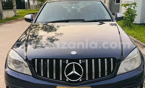 Buy Used Mercedes‒Benz 250 Black Car in Bariadi in Simiyu Buy Used Mercedes‒Benz 250 Black Car in Bariadi in Simiyu