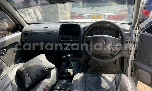 Buy Used Nissan Hardbody White Car in Buhigwe in Kigoma Buy Used Nissan Hardbody White Car in Buhigwe in Kigoma