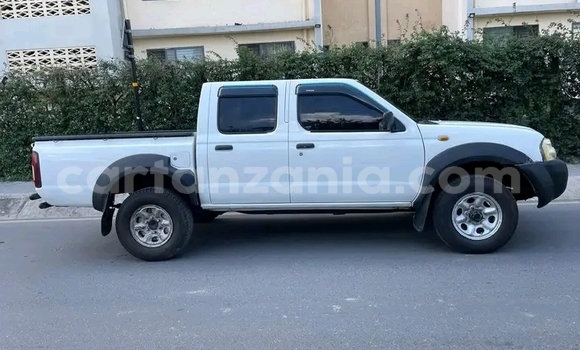 Buy Used Nissan Hardbody White Car in Buhigwe in Kigoma Buy Used Nissan Hardbody White Car in Buhigwe in Kigoma