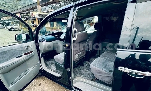 Nunua Ilio tumika Toyota Noah Nyeusi Gari ndani ya Arusha nchini Arusha