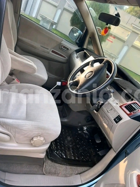 Big with watermark toyota noah arusha arusha 30210