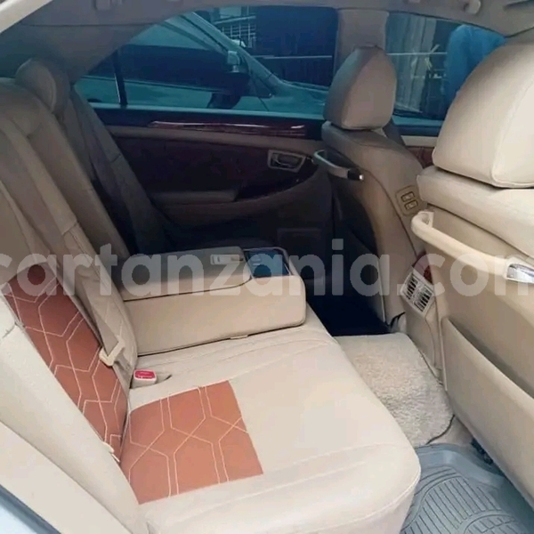 Big with watermark toyota crown geita geita 30212