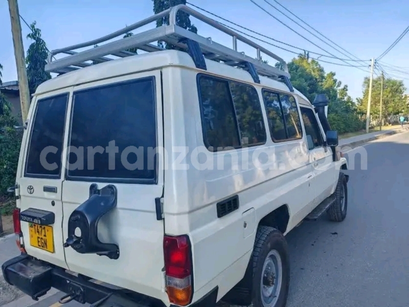 Big with watermark toyota land cruiser arusha arusha 30215