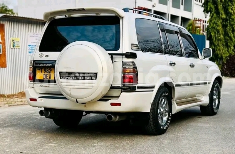 Big with watermark toyota land cruiser kagera biharamulo 30220