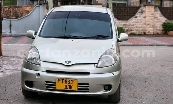 Buy Used Toyota FunCargo Other Car in Bariadi in Simiyu Buy Used Toyota FunCargo Other Car in Bariadi in Simiyu