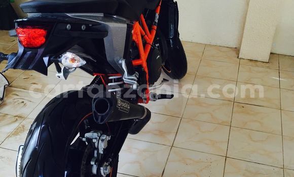 Nunua Ilio tumika KTM Duke Nyekundu Bike ndani ya Dar es Salaam nchini Dar es Salaam Nunua Ilio tumika KTM Duke Nyekundu Bike ndani ya Dar es Salaam nchini Dar es Salaam