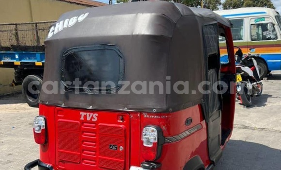 Buy Used Bajaj AVENGER Red Bike in Dar es Salaam in Dar es Salaam Buy Used Bajaj AVENGER Red Bike in Dar es Salaam in Dar es Salaam