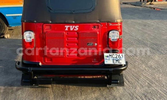 Buy Used Bajaj AVENGER Red Bike in Dar es Salaam in Dar es Salaam Buy Used Bajaj AVENGER Red Bike in Dar es Salaam in Dar es Salaam