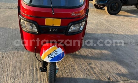 Buy Used Bajaj AVENGER Red Bike in Dar es Salaam in Dar es Salaam Buy Used Bajaj AVENGER Red Bike in Dar es Salaam in Dar es Salaam