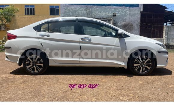 Buy Import Honda City White Car in Dar es Salaam in Dar es Salaam Buy Import Honda City White Car in Dar es Salaam in Dar es Salaam