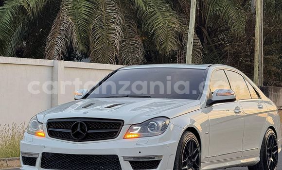 Buy Used Mercedes-Benz C-Classe White Car in Dar es Salaam in Dar es Salaam Buy Used Mercedes-Benz C-Classe White Car in Dar es Salaam in Dar es Salaam