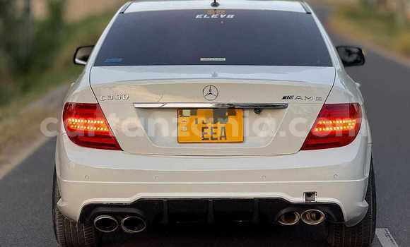 Buy Used Mercedes-Benz C-Classe White Car in Dar es Salaam in Dar es Salaam Buy Used Mercedes-Benz C-Classe White Car in Dar es Salaam in Dar es Salaam