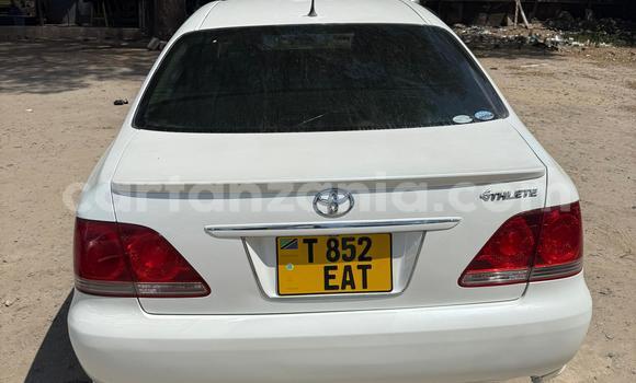 Buy Used Toyota Crown White Car in Dar es Salaam in Dar es Salaam Buy Used Toyota Crown White Car in Dar es Salaam in Dar es Salaam