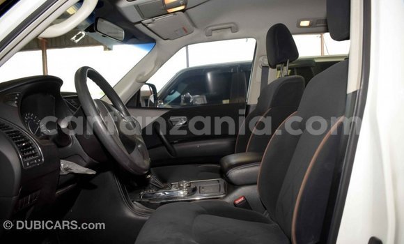 Nunua Imported Nissan Patrol Nyeupe Gari ndani ya Import - Dubai nchini Arusha Nunua Imported Nissan Patrol Nyeupe Gari ndani ya Import - Dubai nchini Arusha