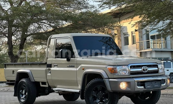 Buy Import Toyota Land Cruiser Other Car in Dar es Salaam in Dar es Salaam Buy Import Toyota Land Cruiser Other Car in Dar es Salaam in Dar es Salaam