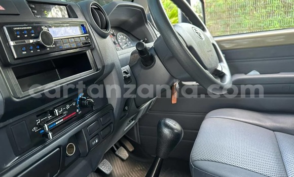 Buy Import Toyota Land Cruiser Other Car in Dar es Salaam in Dar es Salaam Buy Import Toyota Land Cruiser Other Car in Dar es Salaam in Dar es Salaam