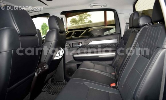 Nunua Imported Toyota Tundra Nyeusi Gari ndani ya Import - Dubai nchini Arusha Nunua Imported Toyota Tundra Nyeusi Gari ndani ya Import - Dubai nchini Arusha