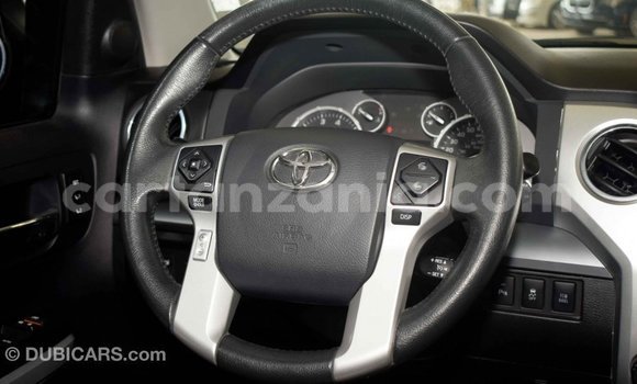 Nunua Imported Toyota Tundra Nyeusi Gari ndani ya Import - Dubai nchini Arusha Nunua Imported Toyota Tundra Nyeusi Gari ndani ya Import - Dubai nchini Arusha