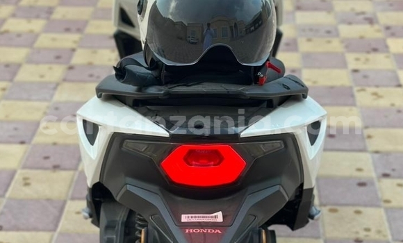 Nunua Ilio tumika Honda XR 125 Nyeupe Bike ndani ya Arusha nchini Arusha Nunua Ilio tumika Honda XR 125 Nyeupe Bike ndani ya Arusha nchini Arusha