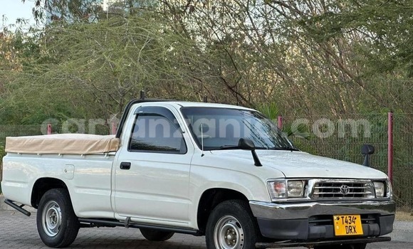 Nunua Ilio tumika Toyota Hilux Nyeupe Gari ndani ya Dar es Salaam nchini Dar es Salaam Nunua Ilio tumika Toyota Hilux Nyeupe Gari ndani ya Dar es Salaam nchini Dar es Salaam