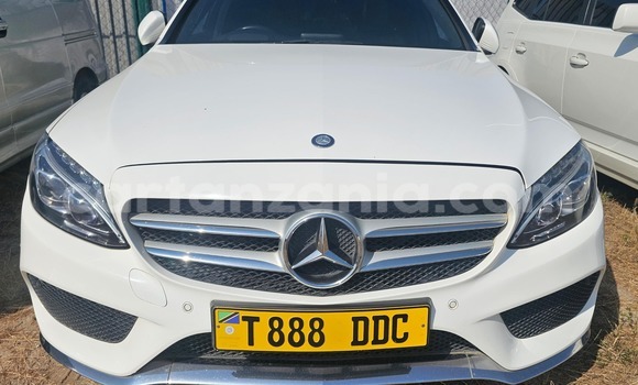 Buy Used Mercedes-Benz C-Classe White Car in Dar es Salaam in Dar es Salaam Buy Used Mercedes-Benz C-Classe White Car in Dar es Salaam in Dar es Salaam