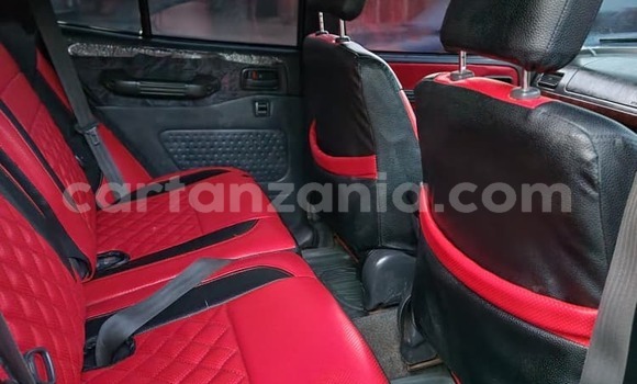 Nunua Ilio tumika Toyota RAV4 Nyeupe Gari ndani ya Dar es Salaam nchini Dar es Salaam Nunua Ilio tumika Toyota RAV4 Nyeupe Gari ndani ya Dar es Salaam nchini Dar es Salaam