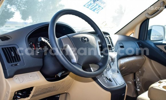 Buy Import Hyundai Accent White Car in Import - Dubai in Arusha Buy Import Hyundai Accent White Car in Import - Dubai in Arusha