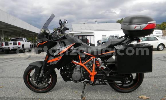 Buy Import KTM 990 Black Bike in Bariadi in Simiyu Buy Import KTM 990 Black Bike in Bariadi in Simiyu