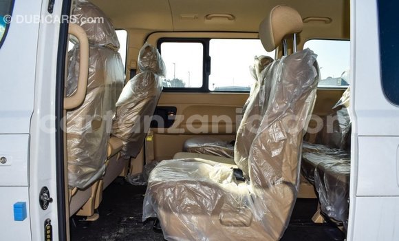 Buy Import Hyundai Accent White Car in Import - Dubai in Arusha Buy Import Hyundai Accent White Car in Import - Dubai in Arusha