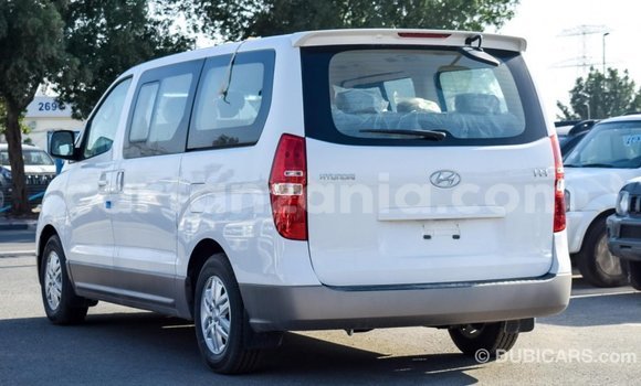 Buy Import Hyundai Accent White Car in Import - Dubai in Arusha Buy Import Hyundai Accent White Car in Import - Dubai in Arusha