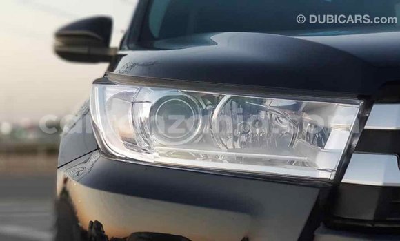 Nunua Imported Toyota Highlander Nyeusi Gari ndani ya Import - Dubai nchini Arusha Nunua Imported Toyota Highlander Nyeusi Gari ndani ya Import - Dubai nchini Arusha