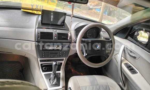 Nunua Ilio tumika BMW X3 Nyeusi Gari ndani ya Dar es Salaam nchini Dar es Salaam Nunua Ilio tumika BMW X3 Nyeusi Gari ndani ya Dar es Salaam nchini Dar es Salaam