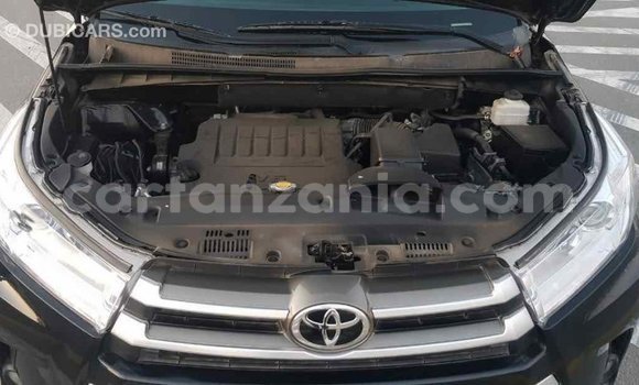 Nunua Imported Toyota Highlander Nyeusi Gari ndani ya Import - Dubai nchini Arusha Nunua Imported Toyota Highlander Nyeusi Gari ndani ya Import - Dubai nchini Arusha