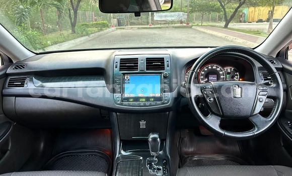 Nunua Imported Toyota Crown Nyeusi Gari ndani ya Dar es Salaam nchini Dar es Salaam Nunua Imported Toyota Crown Nyeusi Gari ndani ya Dar es Salaam nchini Dar es Salaam