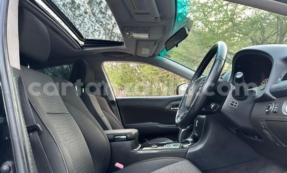 Nunua Imported Toyota Crown Nyeusi Gari ndani ya Dar es Salaam nchini Dar es Salaam Nunua Imported Toyota Crown Nyeusi Gari ndani ya Dar es Salaam nchini Dar es Salaam