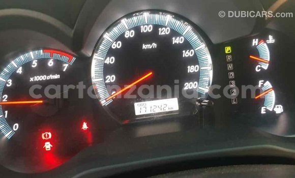 Nunua Imported Toyota Fortuner Nyeupe Gari ndani ya Import - Dubai nchini Arusha Nunua Imported Toyota Fortuner Nyeupe Gari ndani ya Import - Dubai nchini Arusha