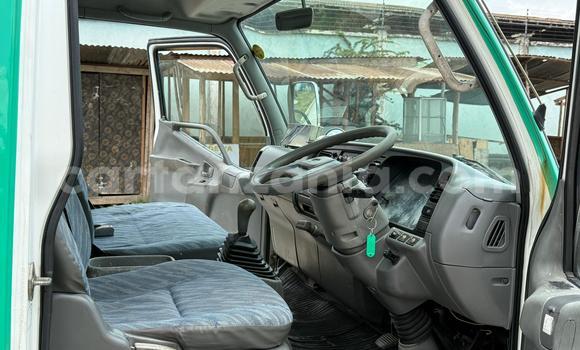 Buy Used Mitsubishi Fuso Fighter Green Truck in Dar es Salaam in Dar es Salaam Buy Used Mitsubishi Fuso Fighter Green Truck in Dar es Salaam in Dar es Salaam