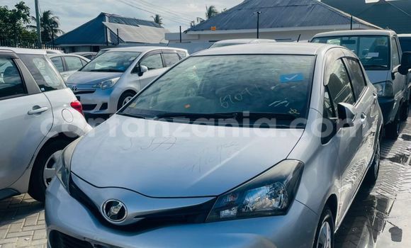 Nunua Mpya Toyota Vitz Fedha Gari ndani ya Dar es Salaam nchini Dar es Salaam