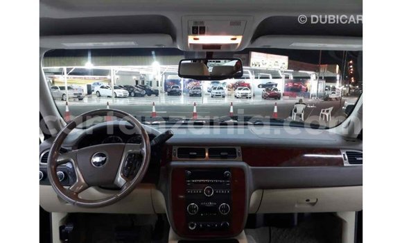 Nunua Imported Chevrolet Silverado Nyeusi Gari ndani ya Import - Dubai nchini Arusha Nunua Imported Chevrolet Silverado Nyeusi Gari ndani ya Import - Dubai nchini Arusha