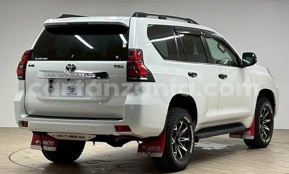 Buy Used Toyota Land Cruiser Prado White Car in Dar es Salaam in Dar es Salaam Buy Used Toyota Land Cruiser Prado White Car in Dar es Salaam in Dar es Salaam