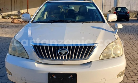 Buy New Toyota Harrier White Car in Dar es Salaam in Dar es Salaam